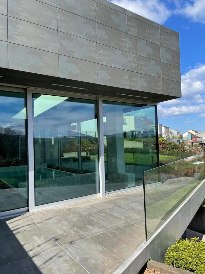 Willa Tres Prismas Exclusive Sarria Zewnętrze zdjęcie